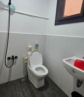 Tagudin House | Jolie Joes Standard Room with Private Bathroom