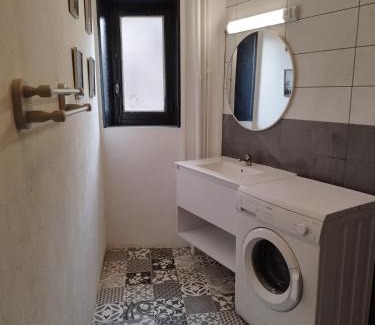 Saint-Amant-Roche-Savine House | Jolie maison de bourg tout équipée 10km d'Ambert
