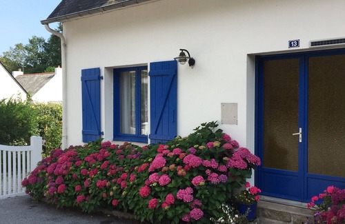 Pont-Aven House | JOLIE MAISON BLEUE In the center of pont aven near shops and museum