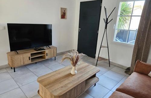 Saint-Gelais House | jolie maison centre bourg