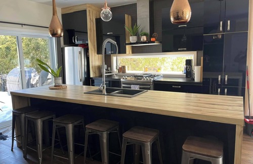 Blainville House | Jolie Maison Dans Quartier Familial. Animaux Acceptés