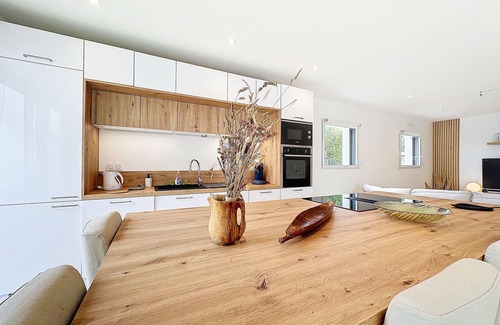 Bohars Condo | Jolie maison neuve, 2 chambres, terrasse et jardin