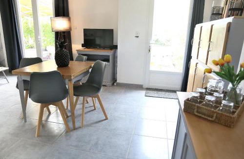 Alleins Villa | Jolie villa loc-saisonnière - la petite cocagne