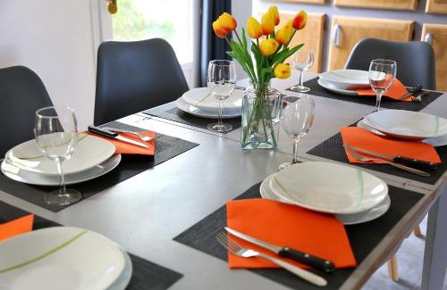 Alleins Villa | Jolie villa loc-saisonnière - la petite cocagne
