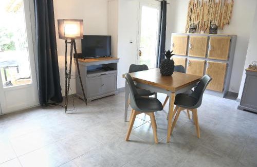 Alleins Villa | Jolie villa loc-saisonnière - la petite cocagne