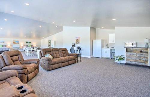 Boyd Apartment | Joliet Studio Less Than 36 Mi to Red Lodge Mountain!