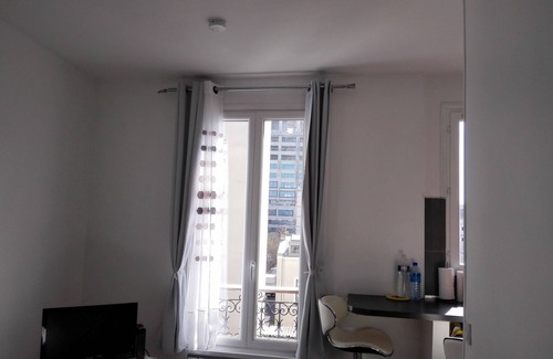 Clichy Apartment | Jolis Logis at the gates of Paris/Nice flat 300m from Paris