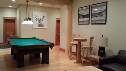 Smithers House | Jollymore Ranch