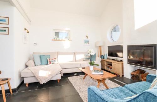 Trewarmett House | Jonwyns