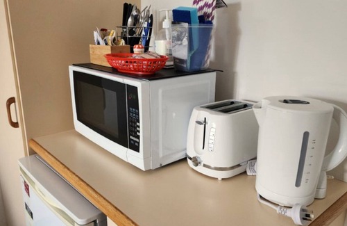 Sussex Inlet Apartment | JOPEN MOTEL UNIT 4, TOP NOTCH