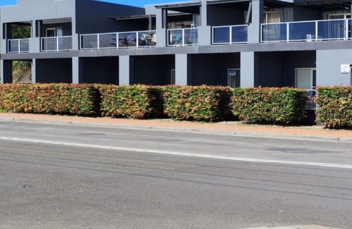 Sussex Inlet Apartment | JOPEN MOTEL UNIT 4, TOP NOTCH