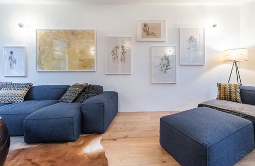 Haarlemmerbuurt Apartment | Jordaan Orange House