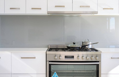 Cranebrook House | Jordan Springs 5 bedrooms home near shopping