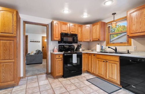 Green Bay House | Jordys Toe Tap- Lambeau Retreat!