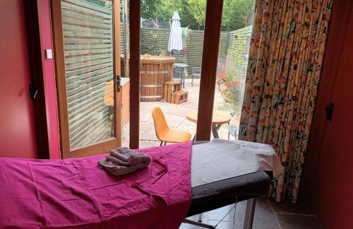 Bletchingley House | Jossie's Snug