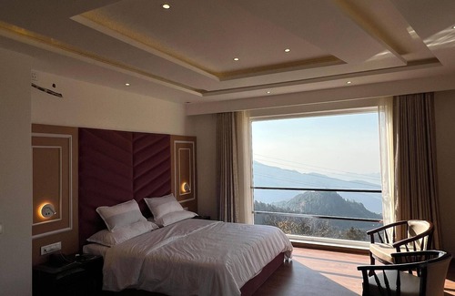 Dalhousie Hotel | Jot Pass Hotel