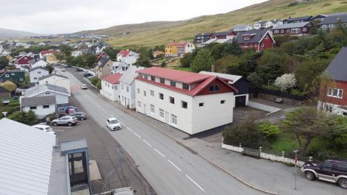 Midvagur Apartment | Jotunheim / Aparthotel / Family Friendly