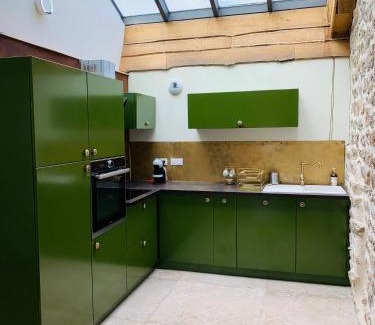 Saint-Bonnet-le-Froid Apartment | Joubarbe Les Herbes de la Saint Jean