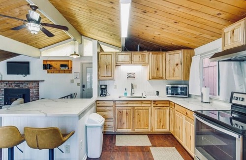 Arrowbear Lake House | Journee's Restful Refuge