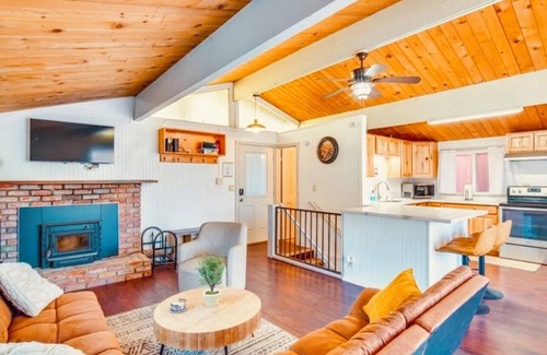 Arrowbear Lake House | Journee's Restful Refuge