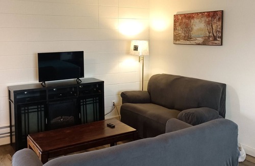 Entwistle Hotel | Journeyman Inn Motel