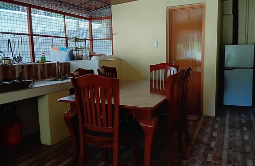 San Juan House | Jovick Homestay