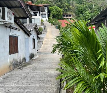 Haad Rin House | Joy Houses