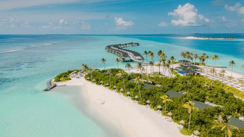 Kanifinolhu Island Resort | Joy Island Maldives All Inclusive Resort