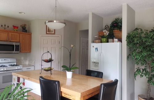 McMinnville House | JOY' Large Serene Creekside Home awaits you!