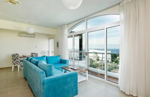 Kucukerenkoy Apartment | Joya Cyprus Marvel Penthouse Apartment