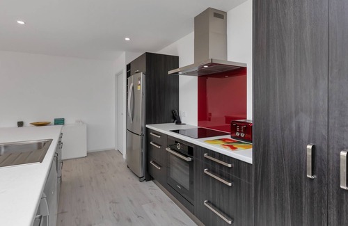 Cable Bay House | Joybel's Beach Retreat - Cable Bay Holiday Home