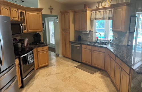 Rural Estates House | "Joyful Memories" .Beautiful 4/2 Pool Home, Country Setting, Yet Close To All!