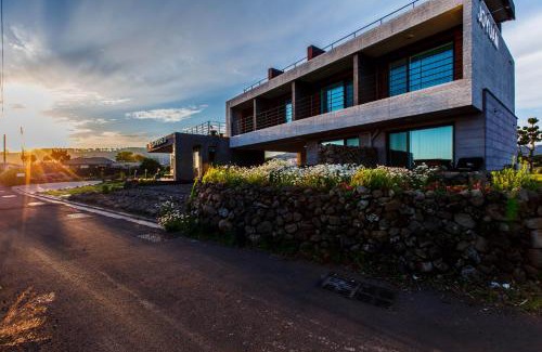 Jungmun House | Joyuam Jeju