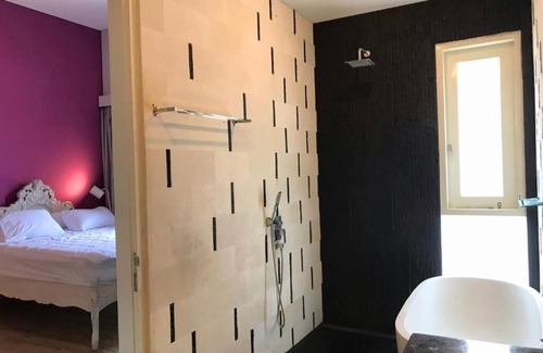 Denpasar House | JPTiger Near FINS BEACH