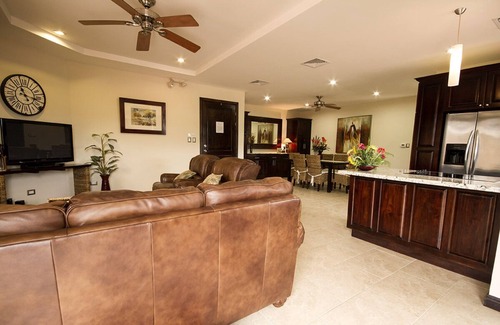 Jaco Condo | Jr. Penthouse in Monaco