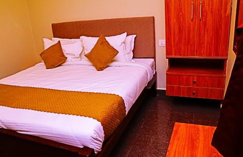Srikalahasti Hotel | JSN Grand