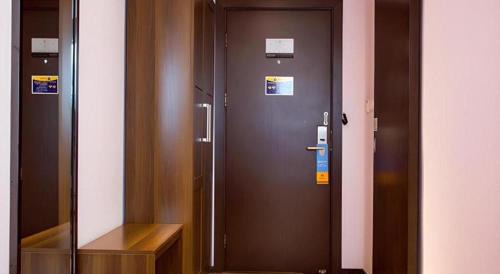 Diecai Hotel | JTOUR Inn Guilin Two Rivers and Four Lakes Walmart