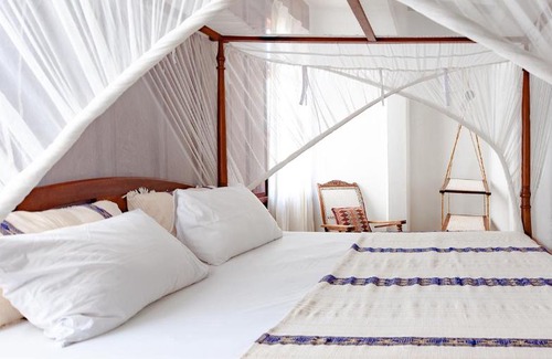 Shela Bed & Breakfast | Jua House