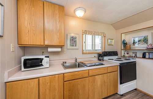 Sequim Hotel | Juan de Fuca Waterfront Hotel & Cottages