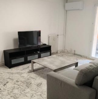 La Celle-sous-Gouzon Apartment | JUAN-LES-PINS PROCHE PLAGES et COMMERCES