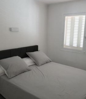 La Celle-sous-Gouzon Apartment | JUAN-LES-PINS PROCHE PLAGES et COMMERCES