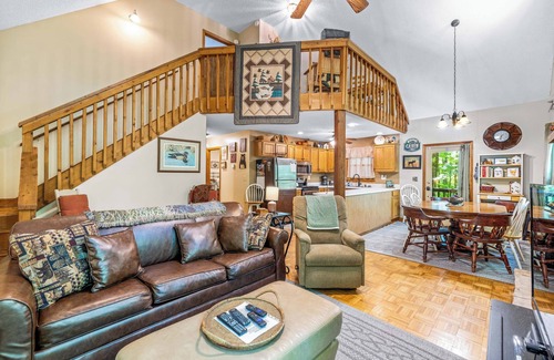 Sautee Nacoochee Cottage | Jubilee Creekside Cottage – Enjoy the Creek, Hot Tub and Outdoor Fire Pit
