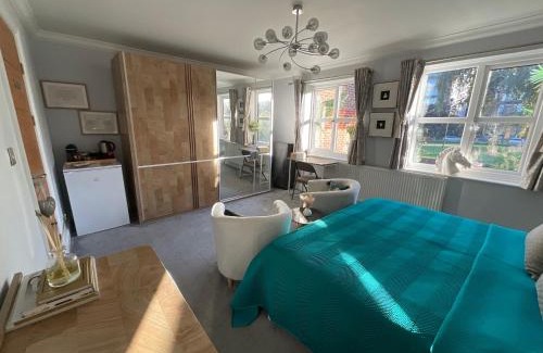 Lansbury House | Jubilee Mews