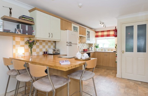 Watton Cottage | JUBILEUM LODGE (UK27999)