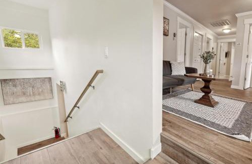 Atlantic House | Judkins Entire Lower Floor - Close to Downtown