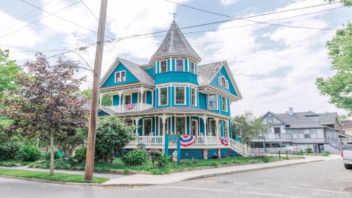 Cape May House | Judson Bennett House