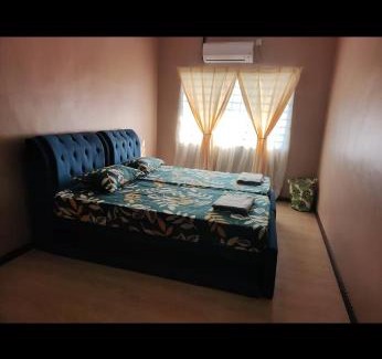 Masjid Tanah Apartment | Juliana Homestay - 1st Floor Shoplot