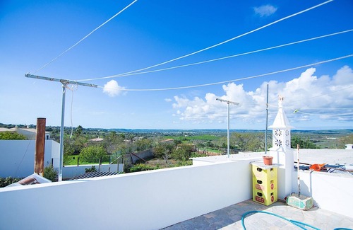 Espiche Villa | Julianne Orange Villa, Wifi, terrace