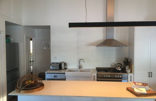 Sydney House | JULIANS ON COBA . stunning sunsets . HAWKESBURY RIVER . river specials