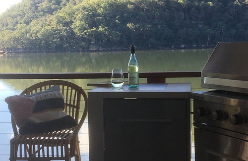Sydney House | JULIANS ON COBA . stunning sunsets . HAWKESBURY RIVER . river specials